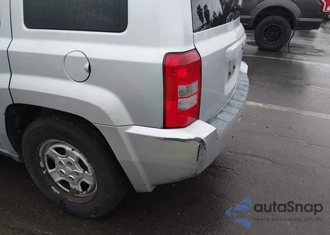 2008 Jeep Patriot Sport z USA, uszkodzony, nr VIN 1J8FT28028D676190